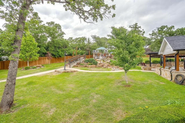 view of yard featuring fence