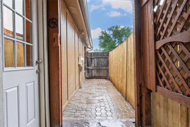 703 Trinidad Dr, Grand Prairie, TX 75052 - view of side of property with fence