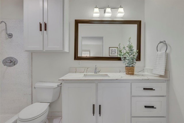 5229 Cockrell Ave, Fort Worth, TX 76133 - full bath with a tile shower, vanity, and toilet
