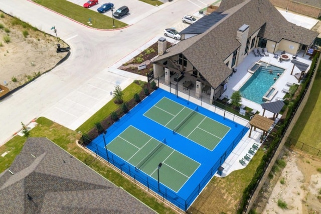 846 Cordoba Ln, Rockwall, TX 75087 - view of subject property featuring a pool