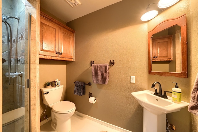 900 Fm 1139, Rockwall, TX 75032 - clothes washing area featuring cabinet space, baseboards, and independent washer and dryer