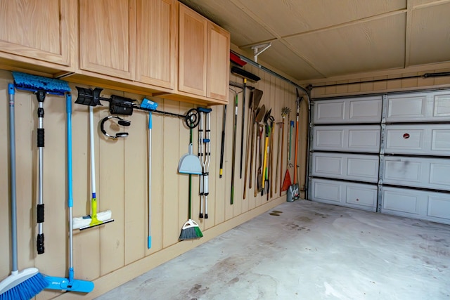 2100 Albert Broadfoot, Bonham, TX 75418 - view of garage