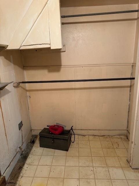 409 E College St, Leonard, TX 75452 - room details with tile patterned floors