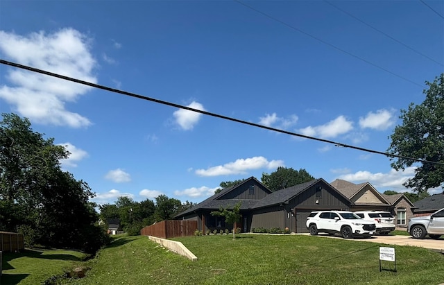 2631 Fish Tank Rd, Corsicana, TX 75110 - view of front of house with concrete driveway and a garage
