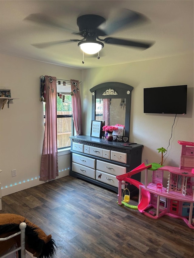 2631 Fish Tank Rd, Corsicana, TX 75110 - recreation room with ceiling fan, wood finished floors, and baseboards