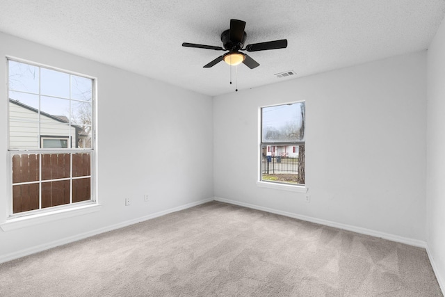 2617 Fordham Rd, Dallas, TX 75216 - unfurnished room featuring visible vents, baseboards, and carpet floors