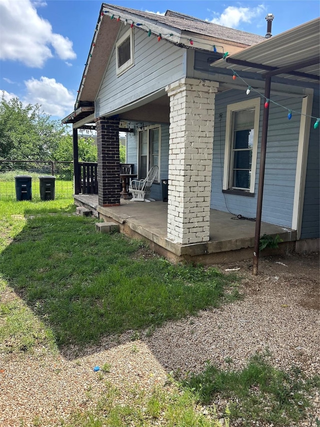 3819 N Terry St, Fort Worth, TX 76106 - view of grassy yard with a storage shed and an outbuilding