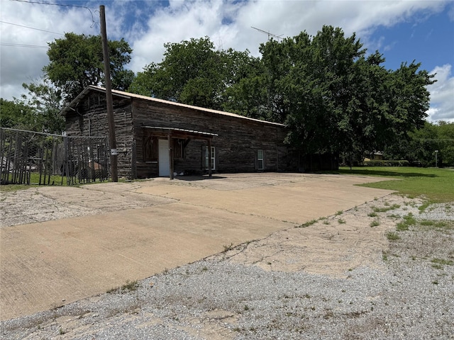 503 Katy Blvd, Bonham, TX 75418 - view of outbuilding with an outbuilding and fence
