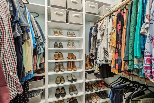 7204 Vanderbilt Dr, Mckinney, TX 75072 - view of walk in closet