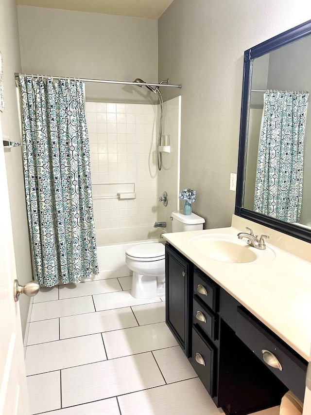 7125 Cotton Seed Dr, Mckinney, TX 75070 - full bathroom with vanity, toilet, tile patterned flooring, and shower / bath combo