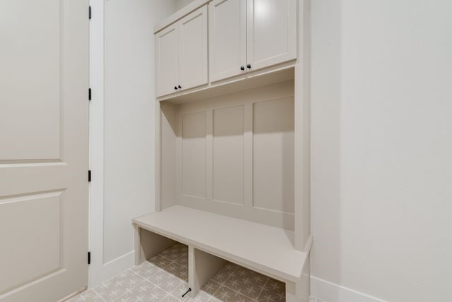 mudroom featuring baseboards