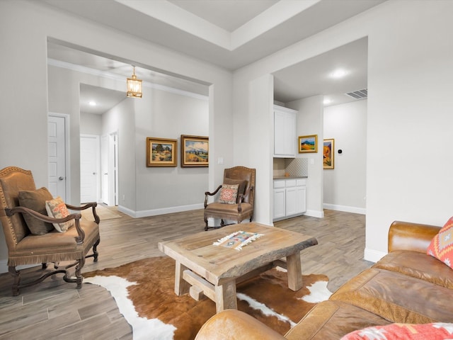 2209 Trace Ridge Dr, Weatherford, TX 76087 - living area with baseboards, light wood-style floors, and recessed lighting