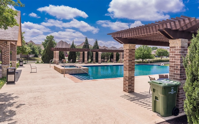 4625 Man O War Rd, Carrollton, TX 75010 - view of pool featuring a pergola, a patio, and a pool with connected hot tub