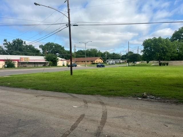 3211 Bernal Dr, Dallas, TX 75212