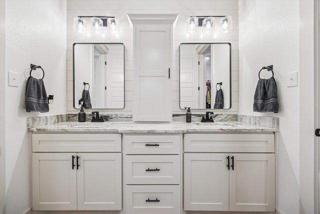 2028 Carrie Ct, Weatherford, TX 76088 - full bath featuring double vanity