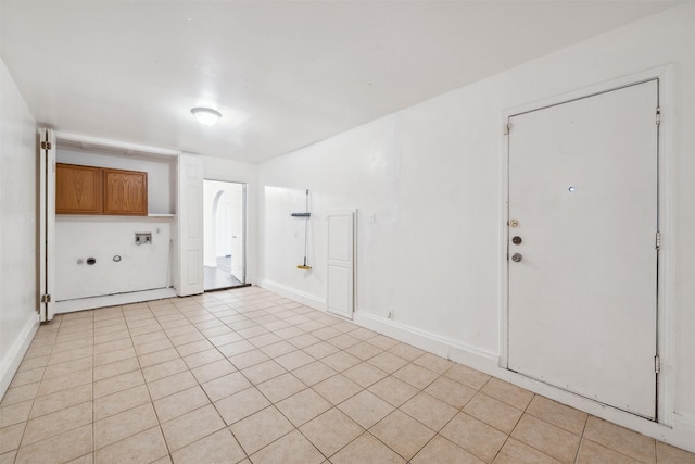 2634 Pinta Cir, Grand Prairie, TX 75052 - entrance foyer with baseboards and light tile patterned floors