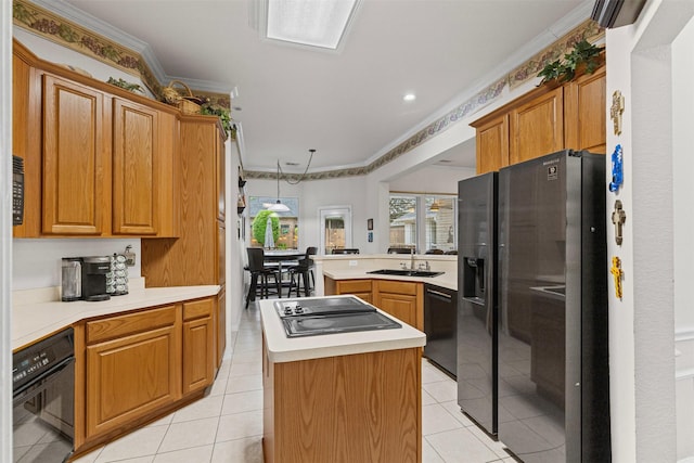 4119 Timbersedge Trl, Arlington, TX 76015 - kitchen with black appliances, a sink, a center island, light countertops, and ornamental molding