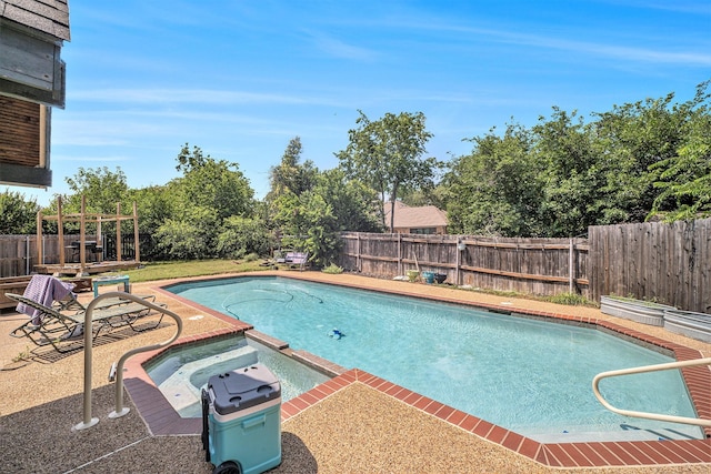 7508 Lake Highlands Dr, Fort Worth, TX 76179 - view of swimming pool with a fenced backyard and a pool with connected hot tub