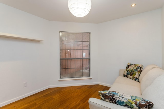 3841 Beaumont Ln, Plano, TX 75023 - living area with wood finished floors, baseboards, and recessed lighting