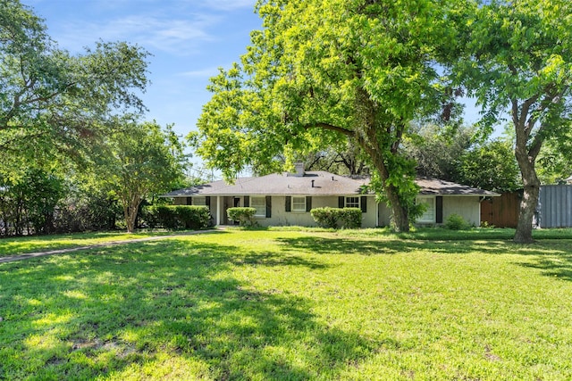 6838 Lupton Dr, Dallas, TX 75225 - view of yard