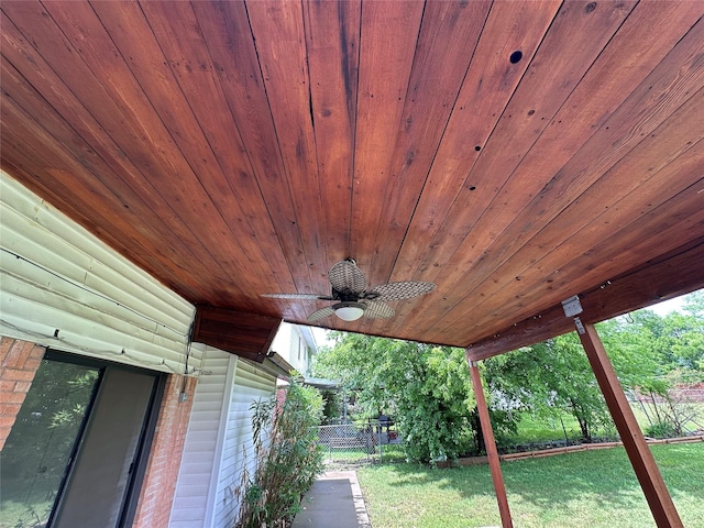 1664 Poplar Dr, Mesquite, TX 75149 - exterior view of fence and ceiling fan