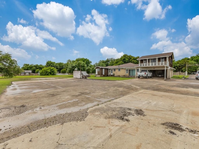 13134 Ravenview Rd, Dallas, TX 75253 - view of front of home featuring uncovered parking