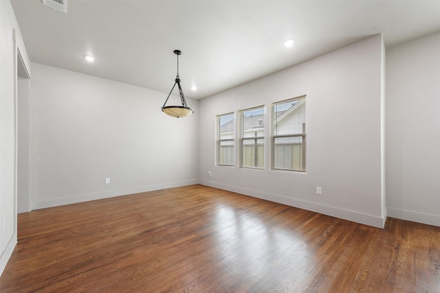 2735 S Jennings Ave, Fort Worth, TX 76110 - empty room featuring wood finished floors, baseboards, and recessed lighting