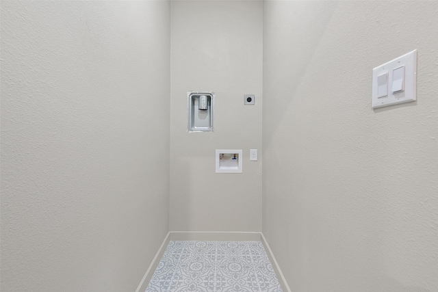 2735 S Jennings Ave, Fort Worth, TX 76110 - laundry room featuring baseboards, hookup for a washing machine, electric dryer hookup, and tile patterned floors
