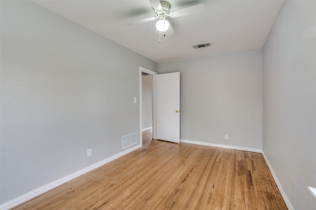 2524 Malvern Trl, Fort Worth, TX 76105 - unfurnished room with light wood-style flooring, ceiling fan, and baseboards