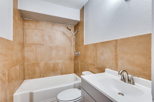 2524 Malvern Trl, Fort Worth, TX 76105 - full bath featuring tile walls, toilet, vanity, and bathtub / shower combination