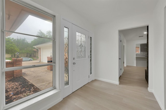 4032 Aragon Dr, Fort Worth, TX 76133 - foyer entrance featuring wood finished floors and baseboards