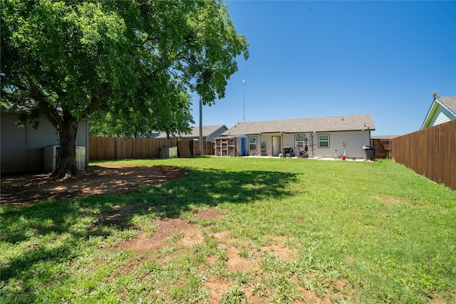 420 Whitney Ct, Rio Vista, TX 76093 - view of yard