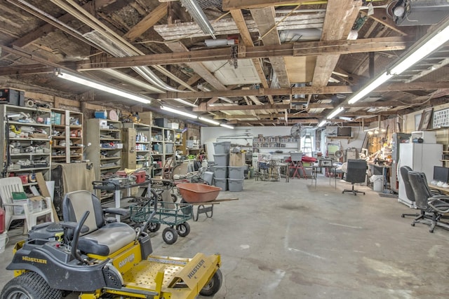 101 E Reed St, Randolph, TX 75475 - view of garage