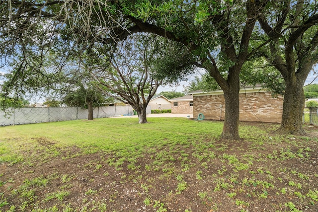 118 Mockingbird Ln, Hillsboro, TX 76645 - view of yard