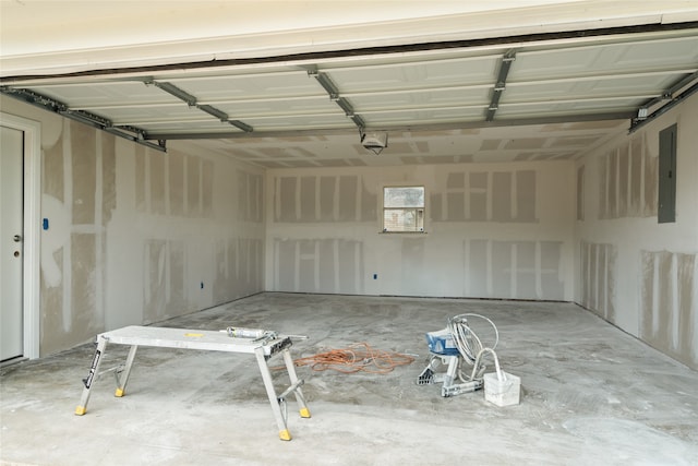 118 Mockingbird Ln, Hillsboro, TX 76645 - garage with electric panel and a garage door opener