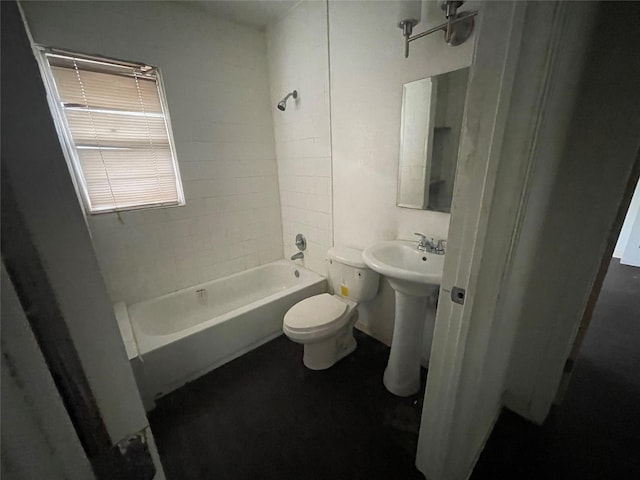 full bath featuring toilet and shower / tub combination