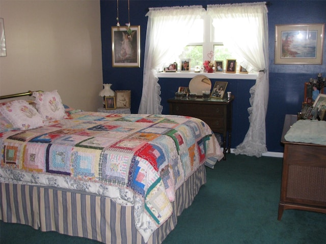 view of carpeted bedroom