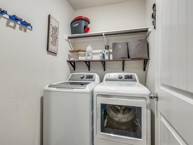 14340 Cloudview Way, Fort Worth, TX 76052 - laundry room featuring washer and dryer