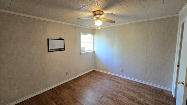 897 Sunset Dr, Abilene, TX 79605 - empty room with wood finished floors, a ceiling fan, crown molding, and baseboards