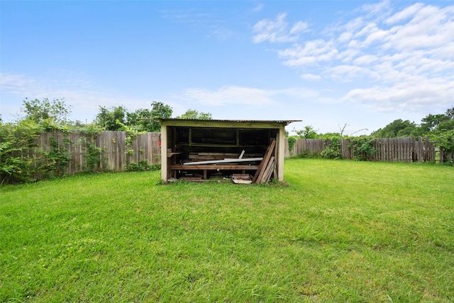 201 Sunset Dr, Fairfield, TX 75840 - view of yard with an outbuilding