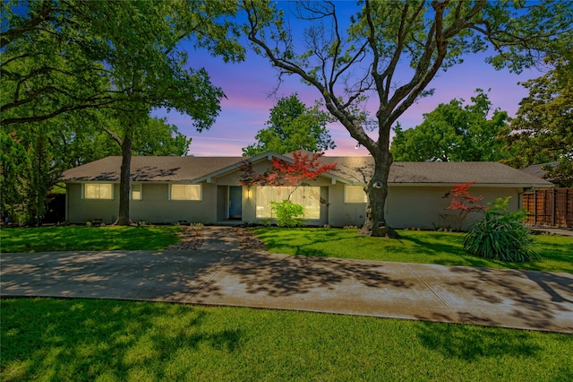 6522 Willow Ln, Dallas, TX 75230 - ranch-style house with a yard