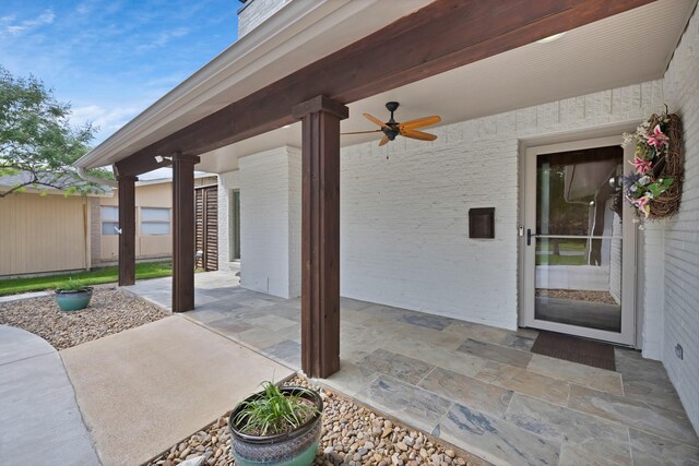 view of patio with ceiling fan