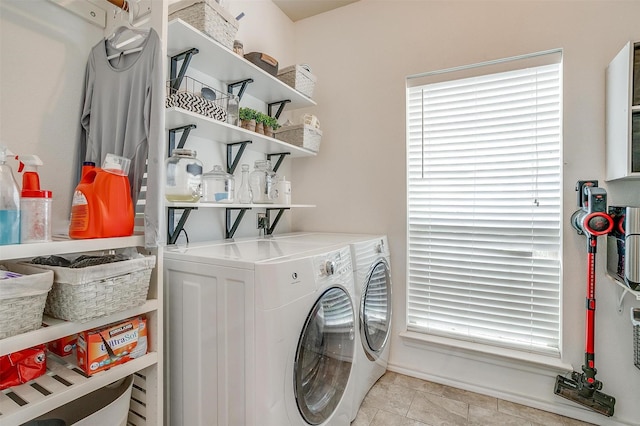 558 Ascot Way, Azle, TX 76020 - washroom featuring washing machine and dryer