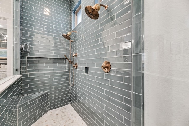 2218 Somercrest Pl, Midlothian, TX 76065 - bathroom with tiled shower