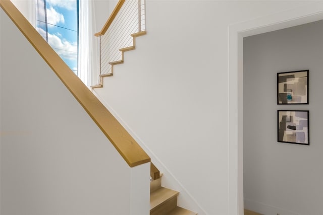 610 N Oak Cliff Blvd Unit 205, Dallas, TX 75208 - view of stairs