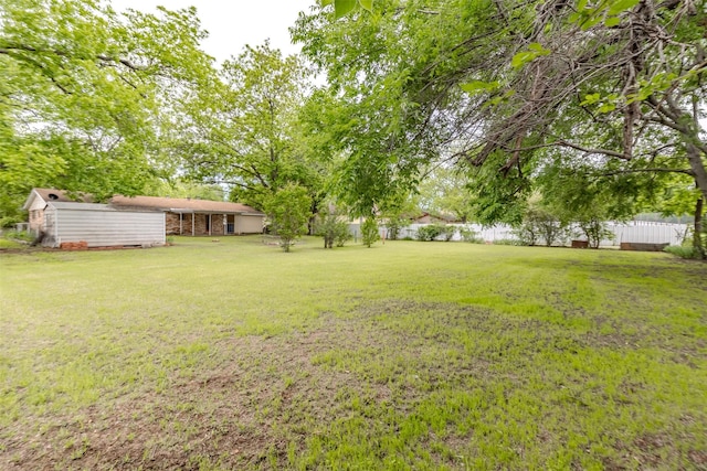 1809 Stevens St, Bridgeport, TX 76426 - view of green lawn