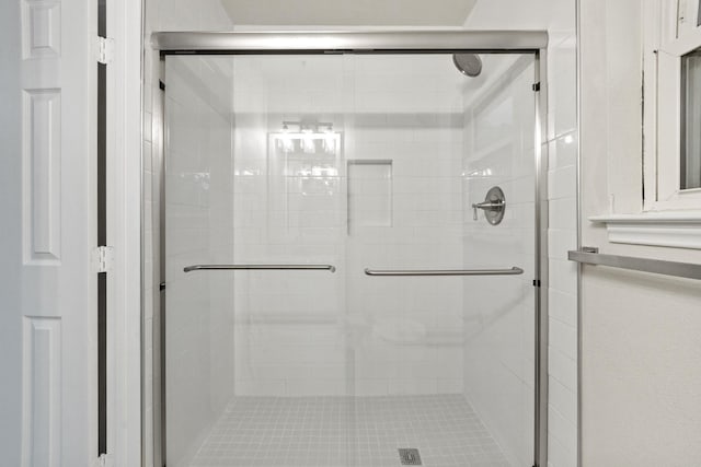 2909 Conejos Dr, Fort Worth, TX 76116 - full bathroom featuring a shower stall