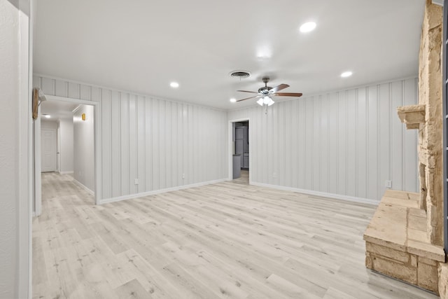 2909 Conejos Dr, Fort Worth, TX 76116 - unfurnished living room with ceiling fan, light wood-style floors, recessed lighting, baseboards, and crown molding