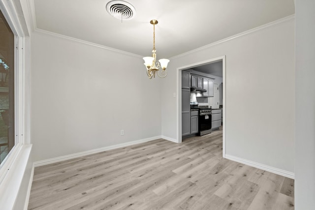 2909 Conejos Dr, Fort Worth, TX 76116 - unfurnished dining area with a chandelier, light wood-type flooring, crown molding, and baseboards