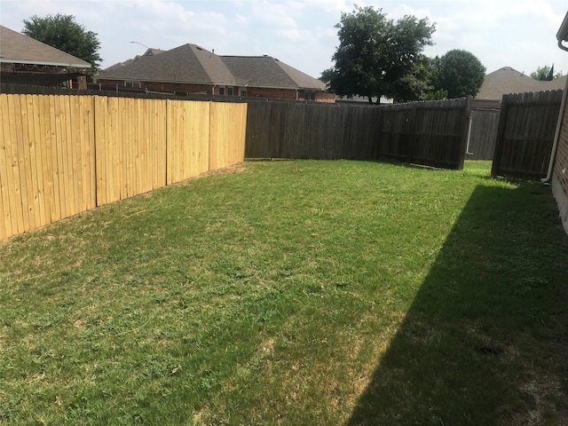 8652 Fernhill Dr, Fort Worth, TX 76123 - view of yard